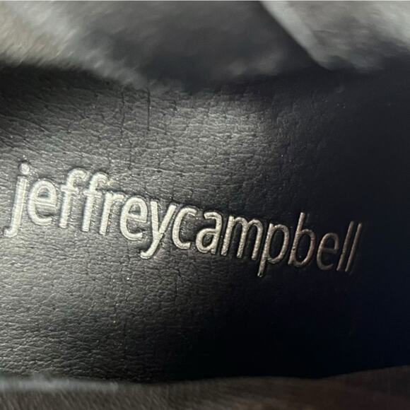 Jeffrey Campbell Florette Crushed Velvet Pointed Toe Ankle Bootie Size 8 - Picture 9 of 9